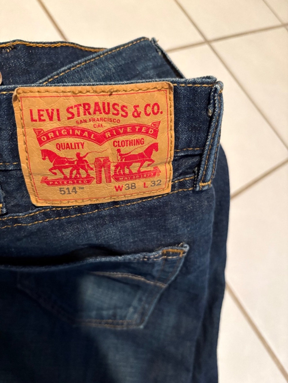 LEVI 514 jeans